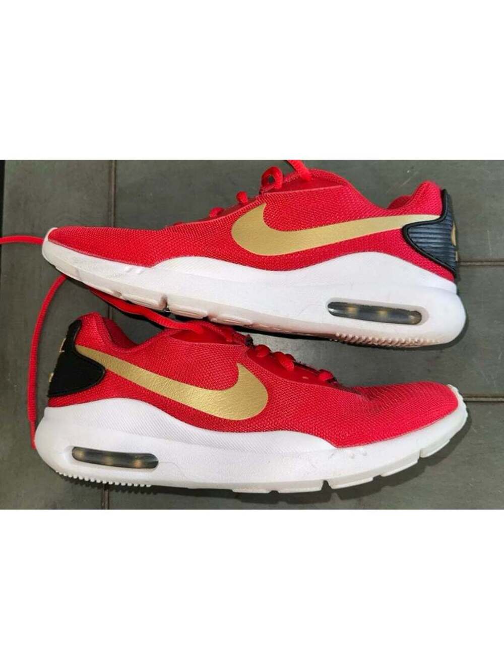 Nike air running shoes size 7.5